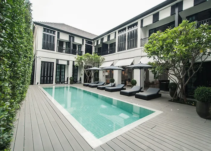 99 The Heritage Hotel