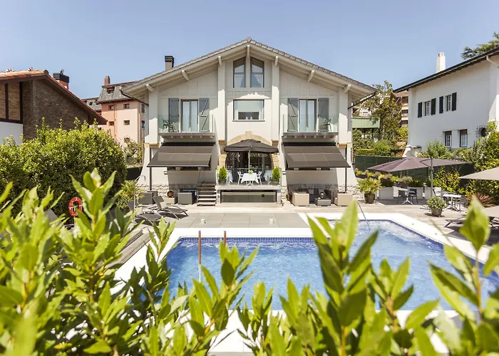 Hotel Jacuzzi: Villa Birdie Boutique - Adults Only