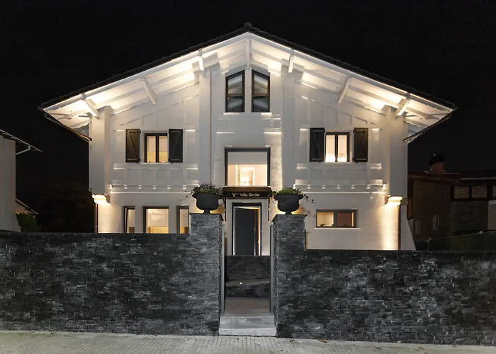 Hotel Jacuzzi: Villa Birdie Boutique - Adults Only