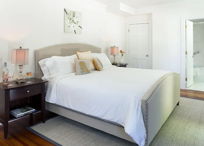 West Neck Guesthouse