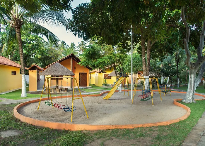 Hotel with pool: Costa Dourada Village