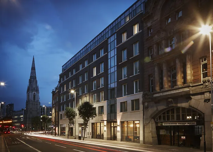 Сity center hotels Marlin Waterloo