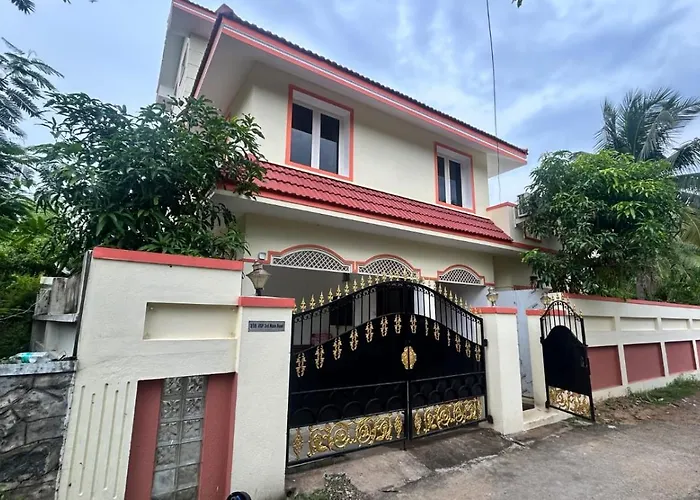Royal Holiday Homes 4Bhk Premium Luxury Beach Villa, Uthandi