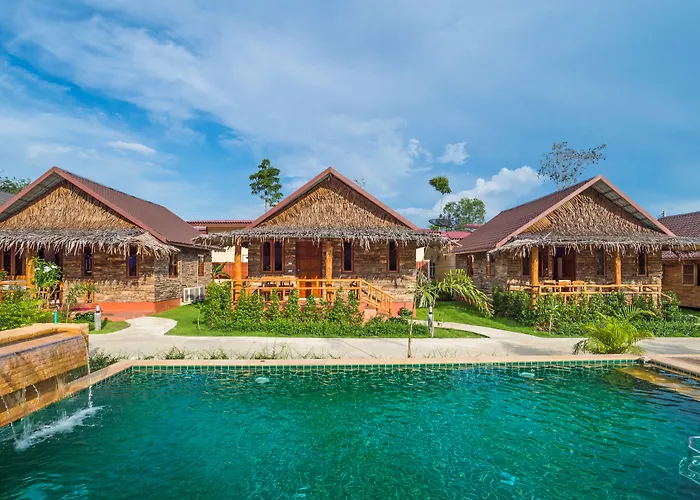 Pinthong Aonang Villa