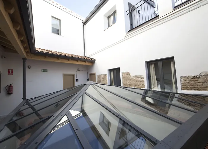 Auberge: U-Sense For You Hostel Sevilla