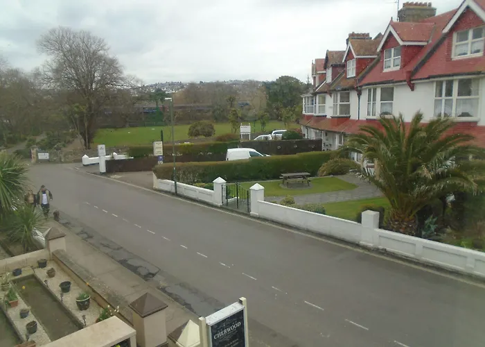 Cherwood Guest House
