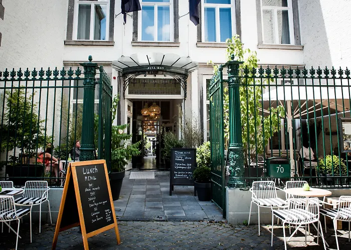 Fitz Roy Urban Hotel, Bar&Garden