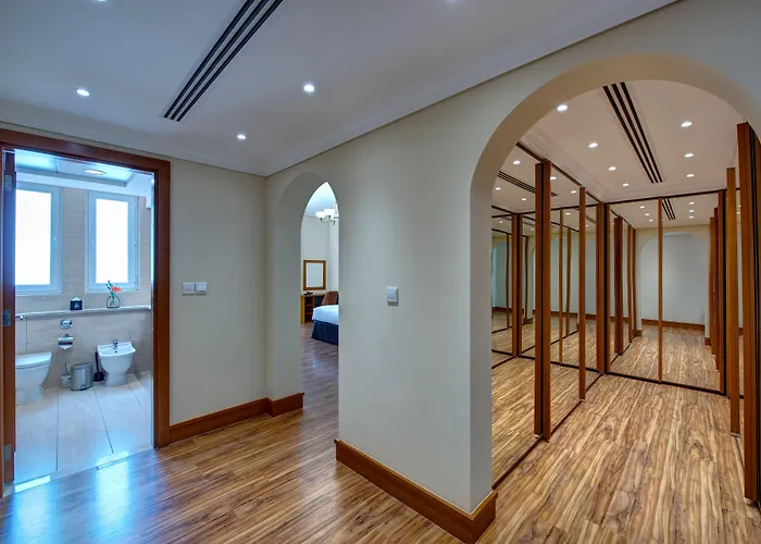 J5 s Holiday Homes Barsha Gardens