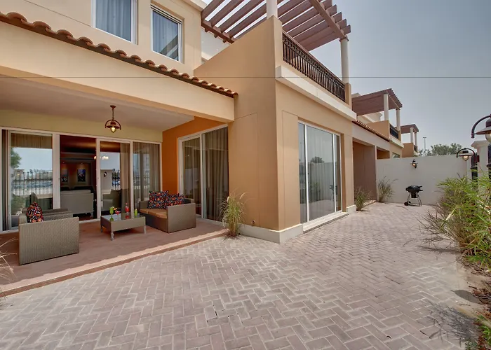 J5 s Holiday Homes Barsha Gardens