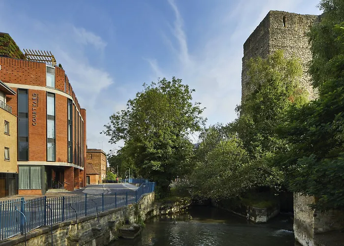 Family resorts Courtyard By Marriott Oxford City Centre