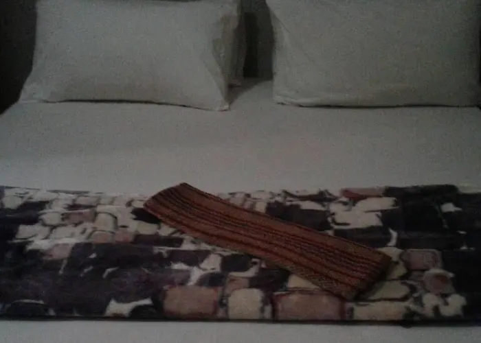 Royal Crown Guesthouse