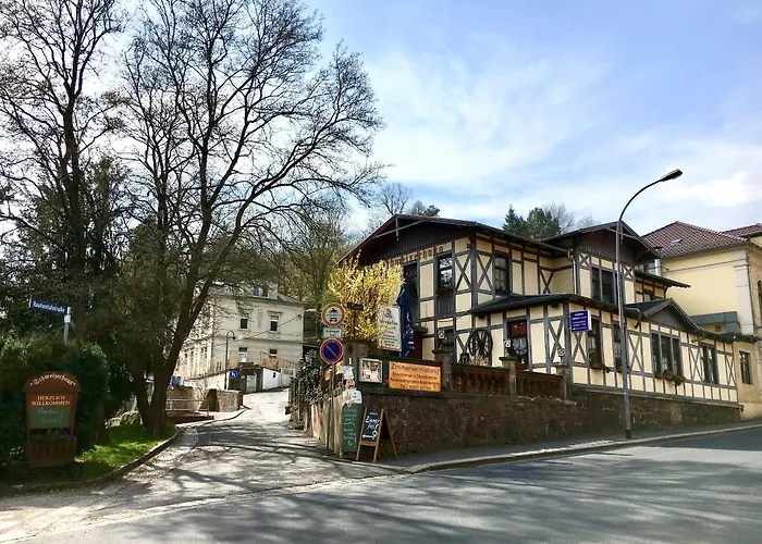 3-Sterne-Hotel: Schweizerhaus