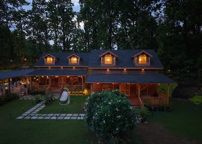 Saffronstays The Woods - Pine Villa
