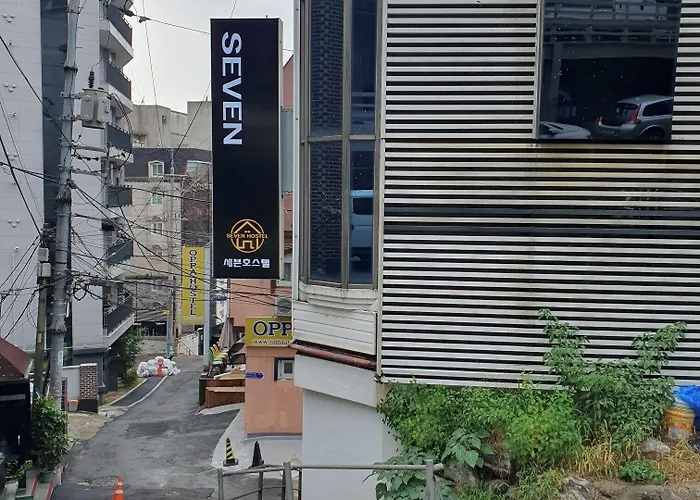 Seven Hostel