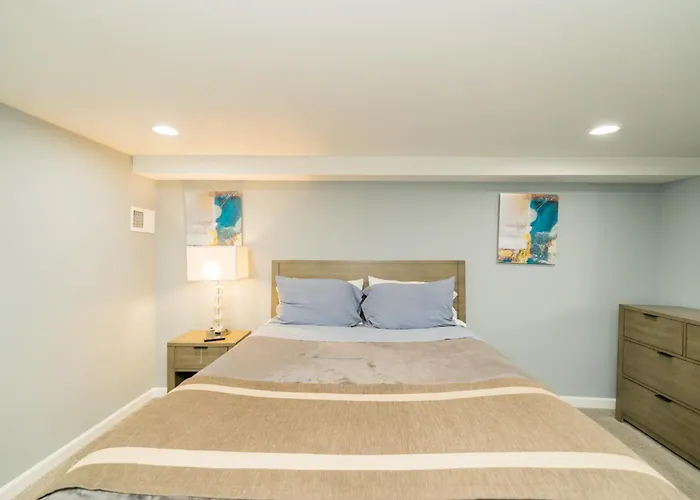 Downtown Upper Canton 3 Bdrm 3 Bath Home With Rooftop And Parking Pad