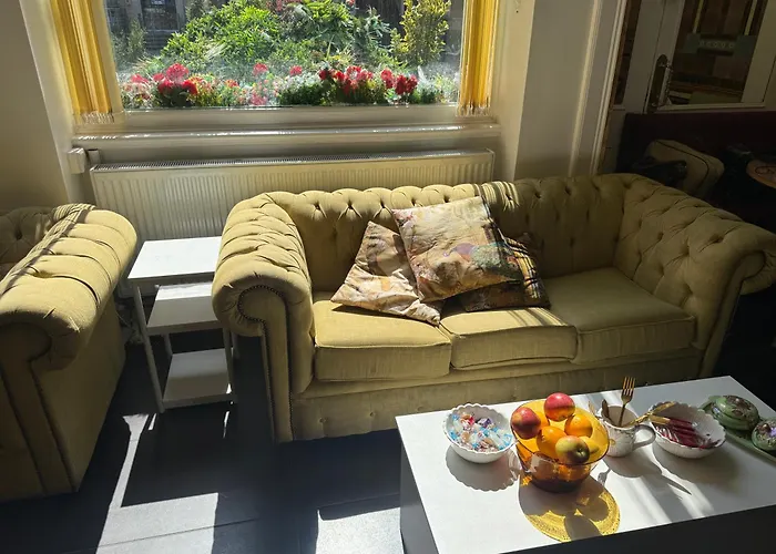 Resort: City London Hotel