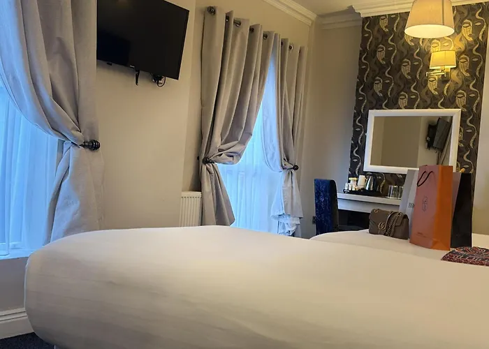 3 star hotel: Hotel St George By Nina