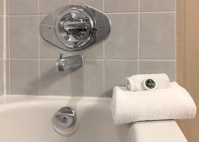 Campus Tower Suite Hotel