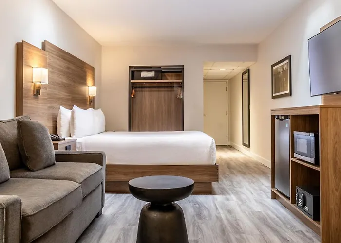 Romantic hotels Atrium Vancouver