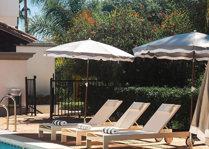 Elviria Hills Living