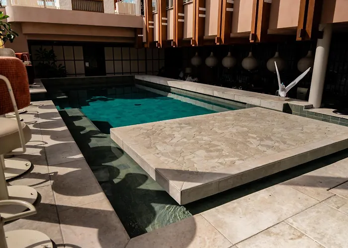 Hotel con piscina: The Charlee Hotel