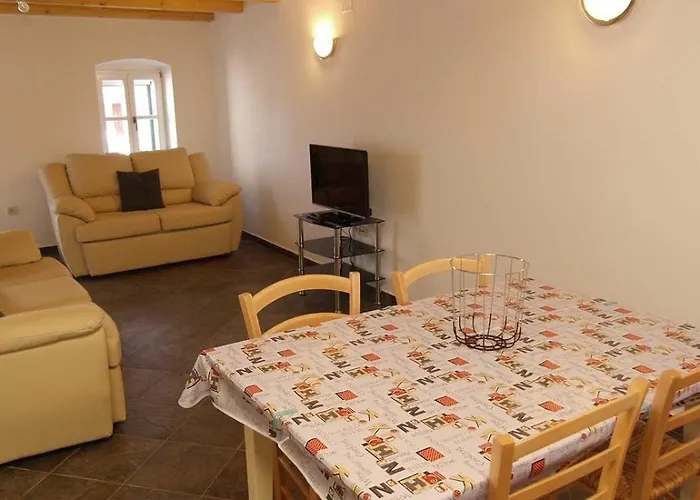 Mariana Apartments