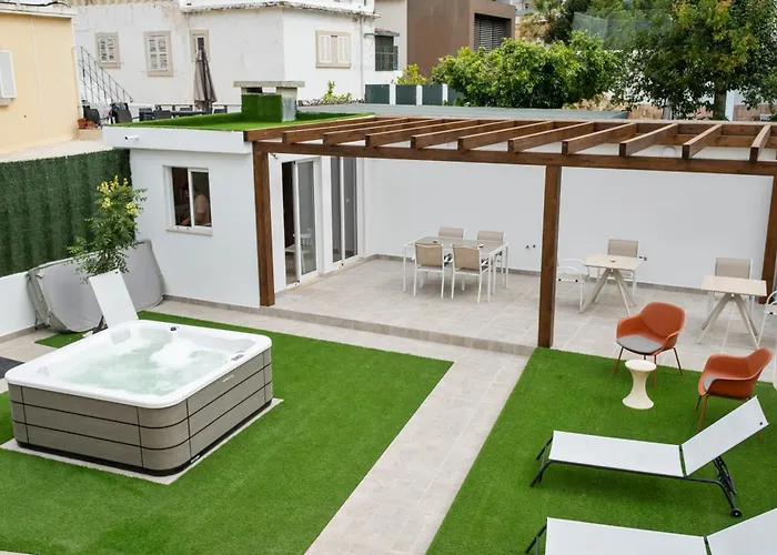 Urban Bliss Guesthouse II
