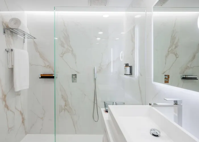 Hotel Vigo Los Galeones Affiliated by Meliá