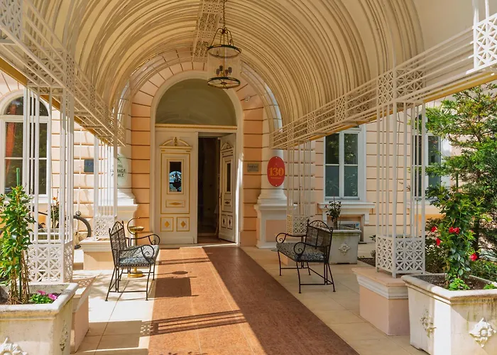 Hotel Kvarner Palace