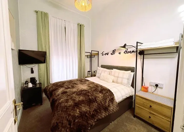 16 Pilrig Guest House