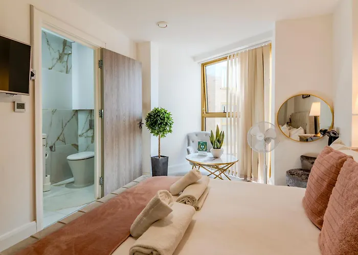 Luxe London Retreat