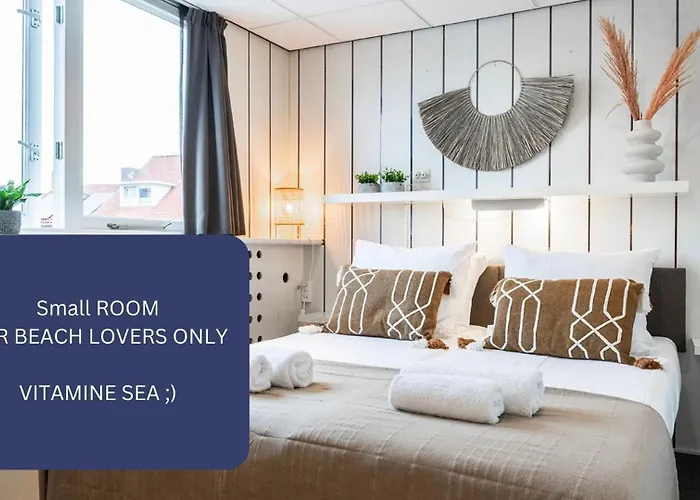 Affordable Private Bedroom Near The Beach