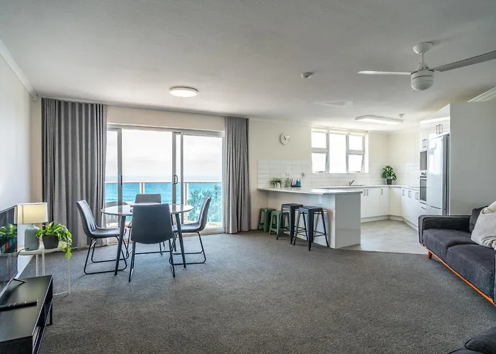 Grosvenor Beachfront Apartments Surfers Paradise