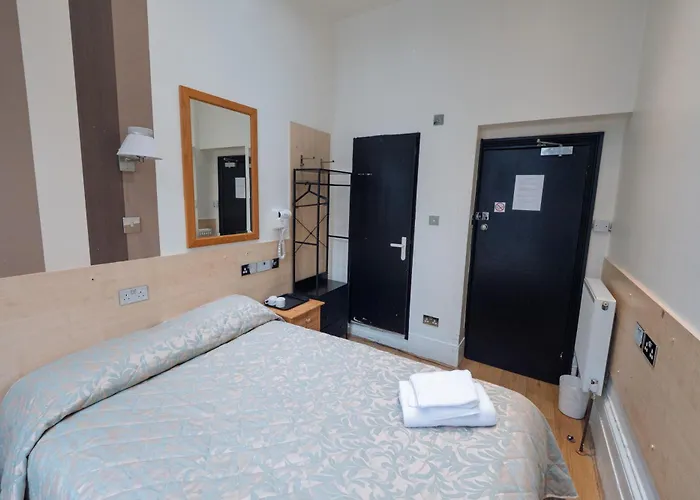 Beach hotel: St George Hotel Paddington