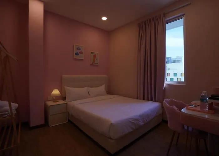 Hostel: Pink Cabana Hotel