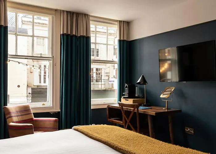 Cheap hotels White Star Tavern