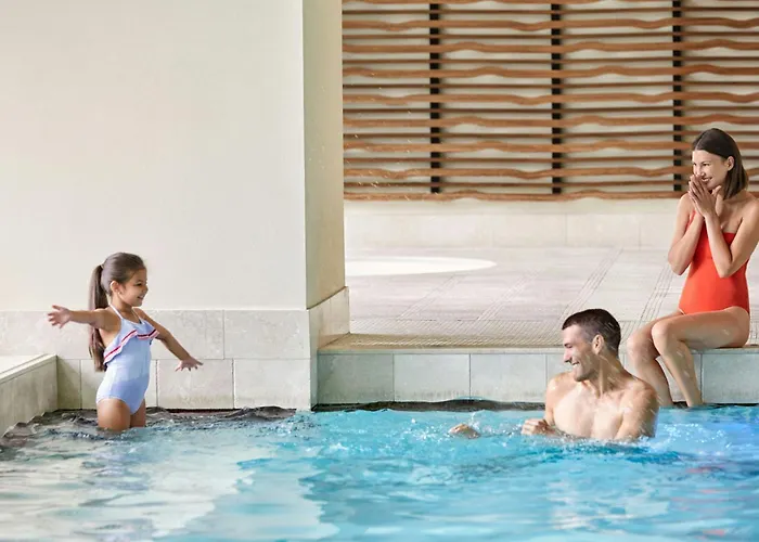 Ritz-Carlton, Toronto