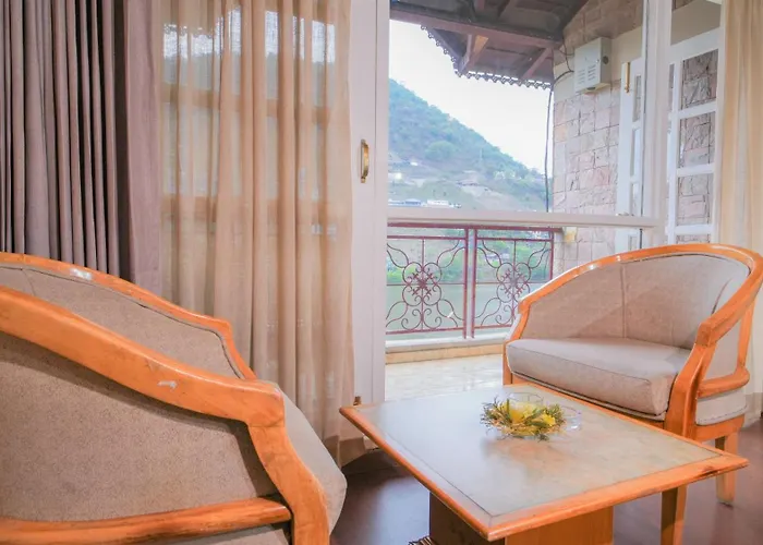 Neelesh Inn - Luxury Lake View With Swimming Pool On Lake