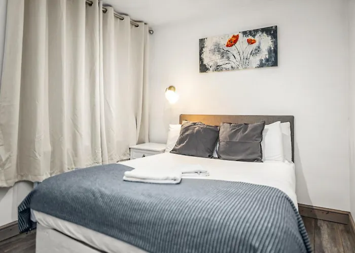 Bungalow rentals Melverley House