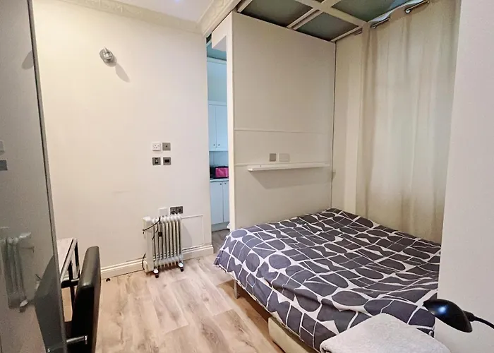 Soho China Town Rooms