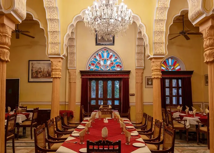 Hotel Narain Niwas Palace