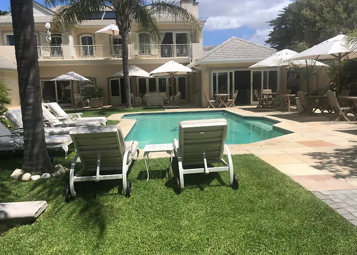 Constantia Valley Lodge