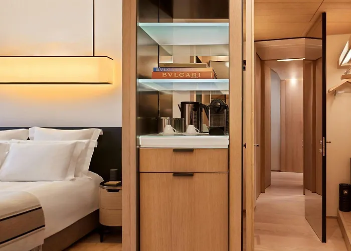Luxury hotel only: Bvlgari Hotel Milano