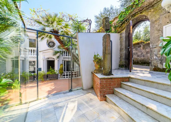 Muta House