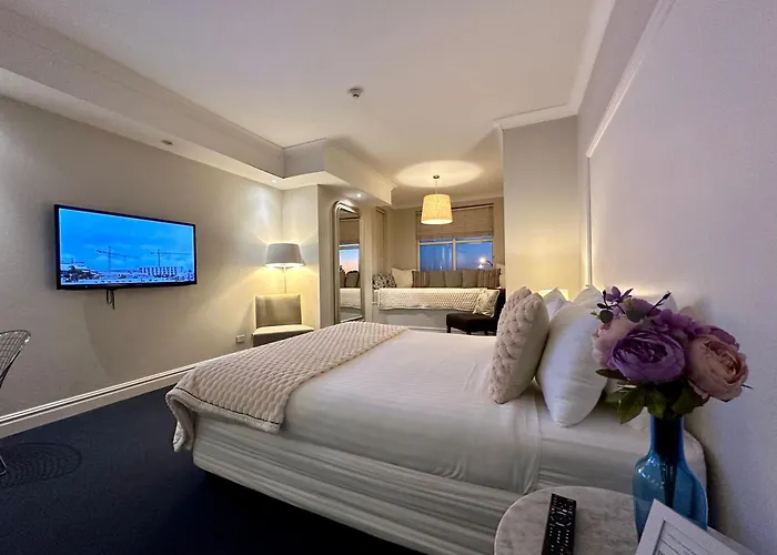 Sydney Airport Suites