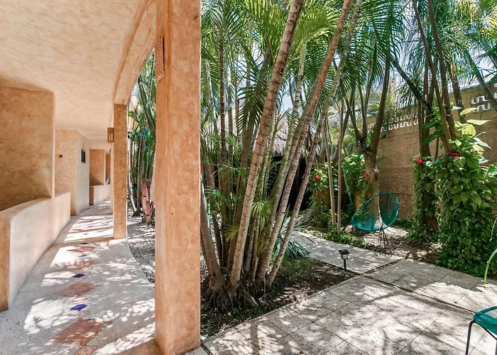 Barrio Latino Hotel Riviera Maya