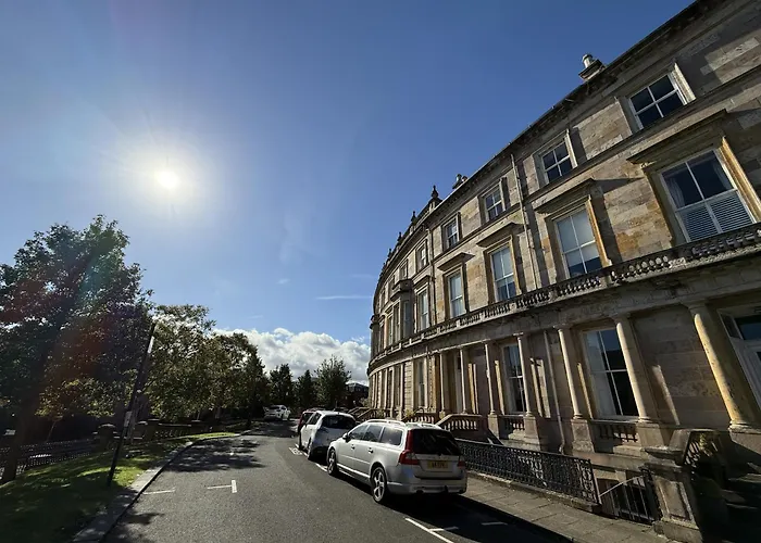 Principal Apartments - West End