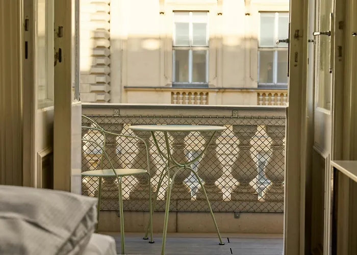 3 star hotels Motel One Wien-Staatsoper