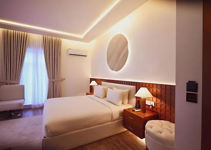 Bella Hotel