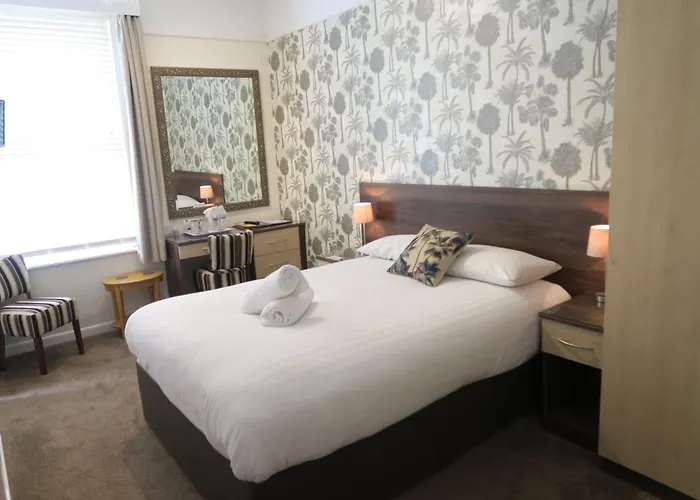 Hotels Close to Airport Cavendish Central Bournemouth